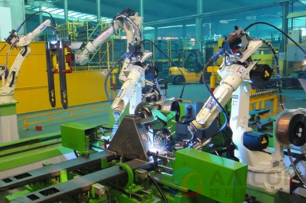 工业一体机结合焊机机器人的解决方案